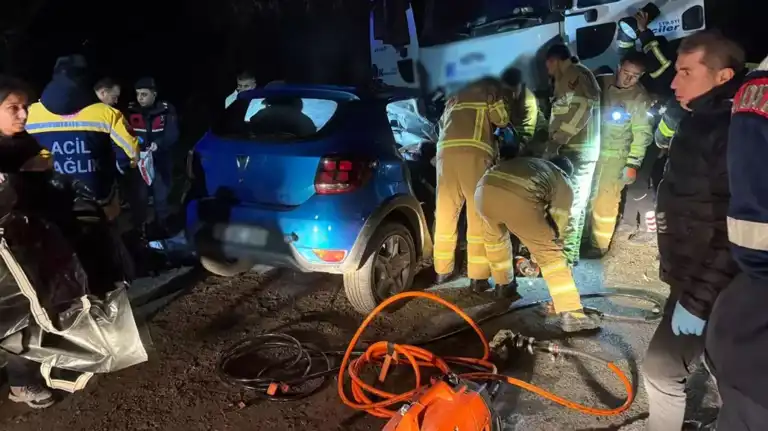 5 Genç, Trafik Kazasında Hayatını Kaybetti